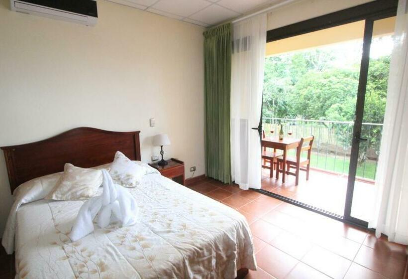 غرفة قياسية, Monte Real