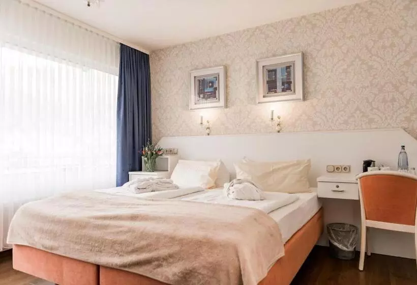Comfort room with balcony, Parkhotel Weber Müller