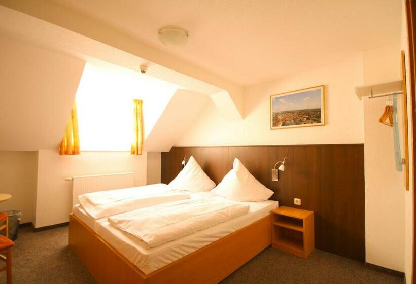 غرفة كومفورت, Pension Bei Der Marienkirche