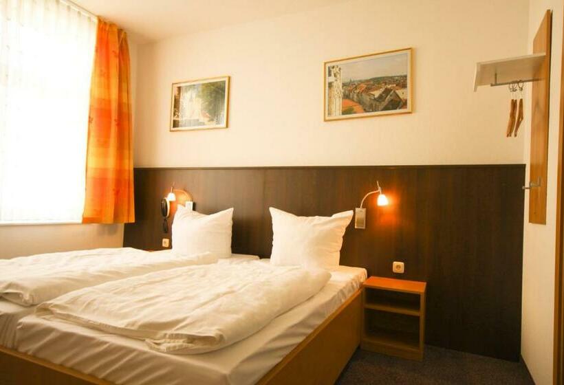 غرفة كومفورت, Pension Bei Der Marienkirche