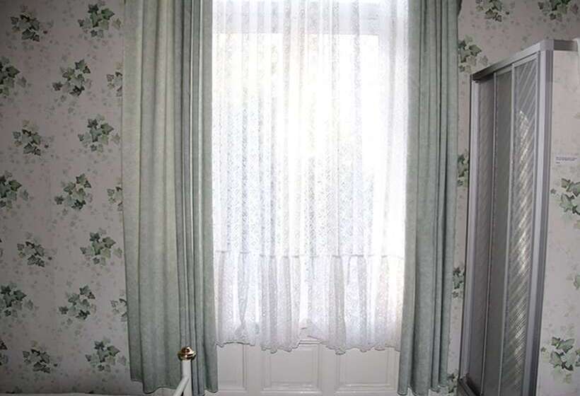 标准间, Pension Fink