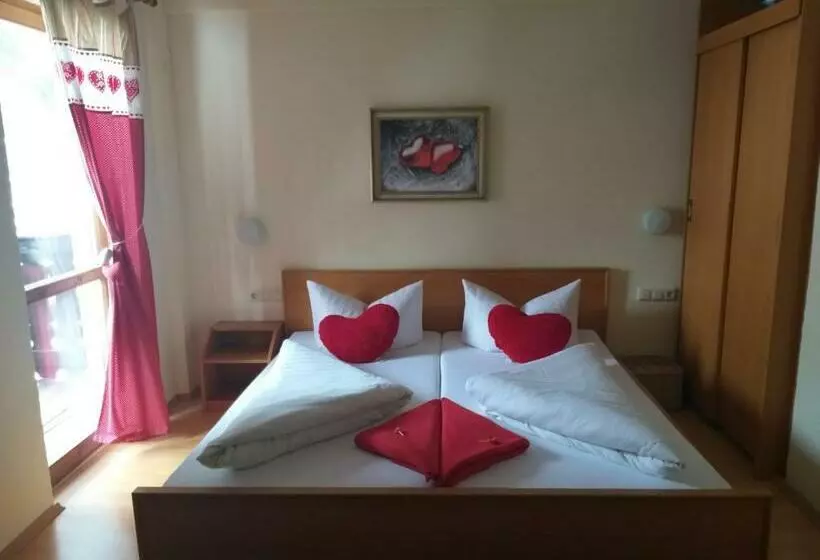 Standard-huone Parveke, Pension Schatzkisterl
