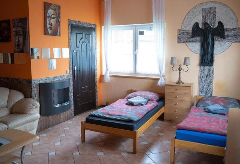 ベーシックトリプルルーム, Pension Sxf