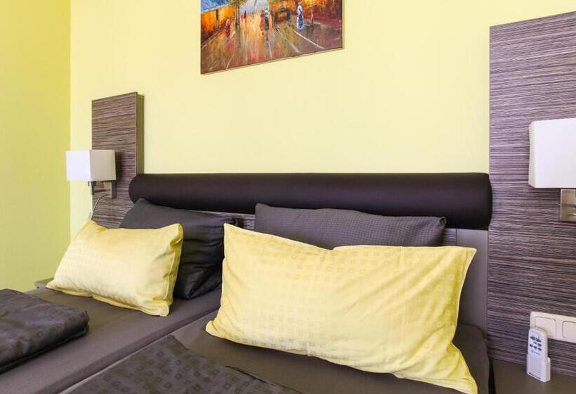 수피리어 룸, Restaurant & Pension Eshramo