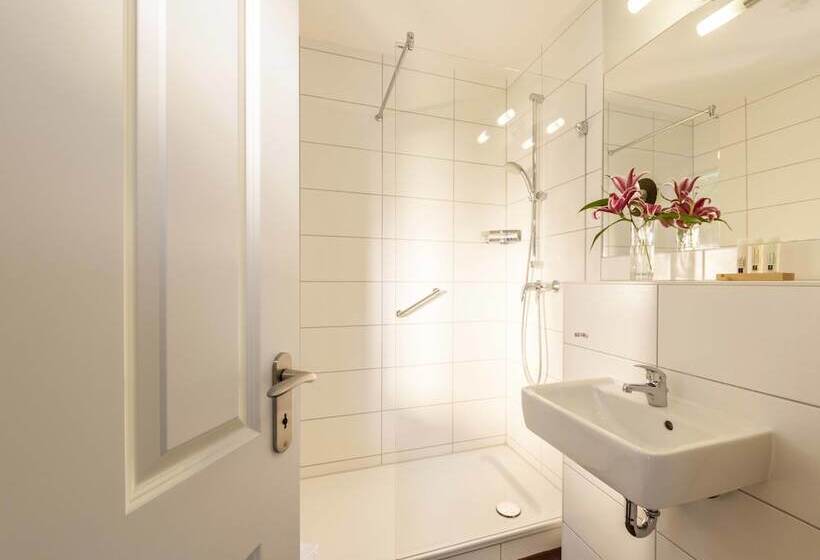 스탠다드 발코니 룸, Seeschloss Sellin