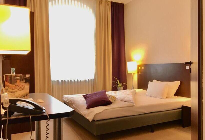 스탠다드 룸 더블 침대, Stein   Schiller S Manufaktur