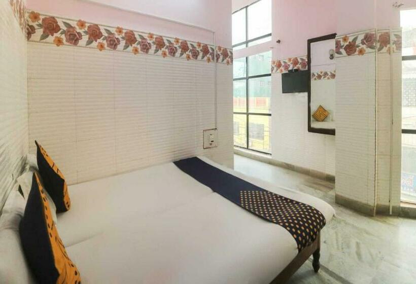 트리플 클래식 룸, Flagship Hotel Maitry