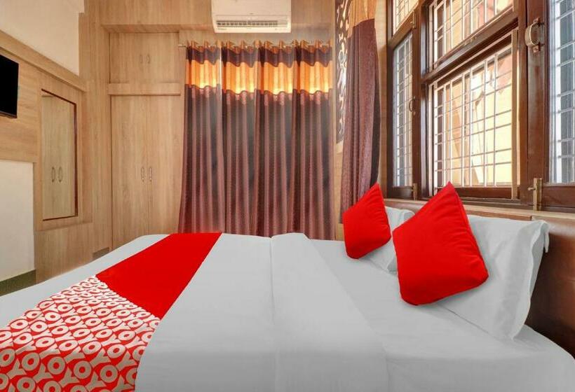 트리플 클래식 룸, Oyo Flagship 80887 Holiday Inn