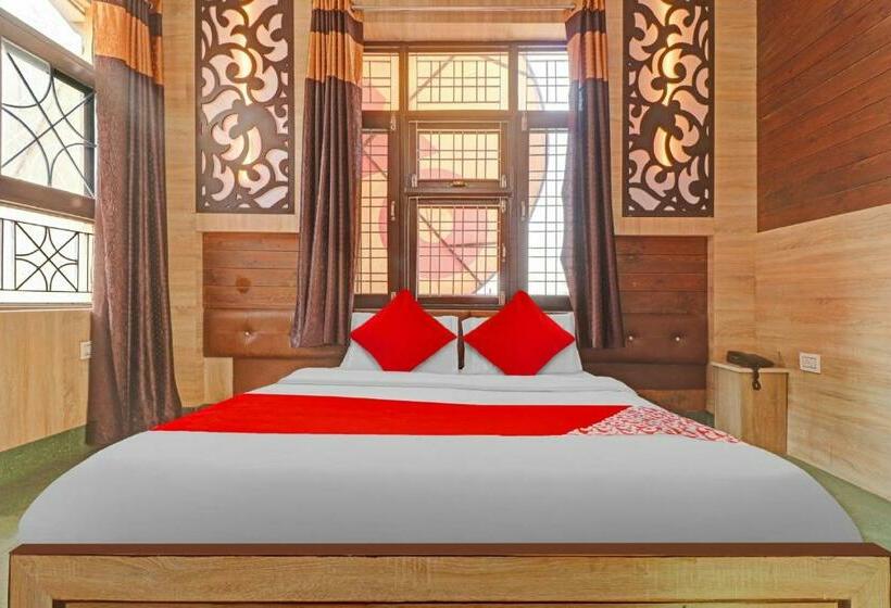 Трехместный Номер Классика, Oyo Flagship 80887  Holiday Inn