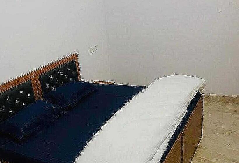 トリプルクラシックルーム, Pop New Hotel Hometown