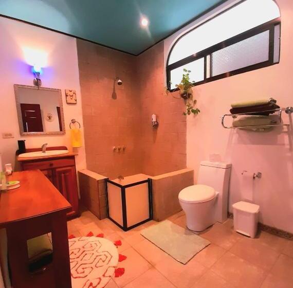 شقة غرفتين, Nirvana Apartament Hostal