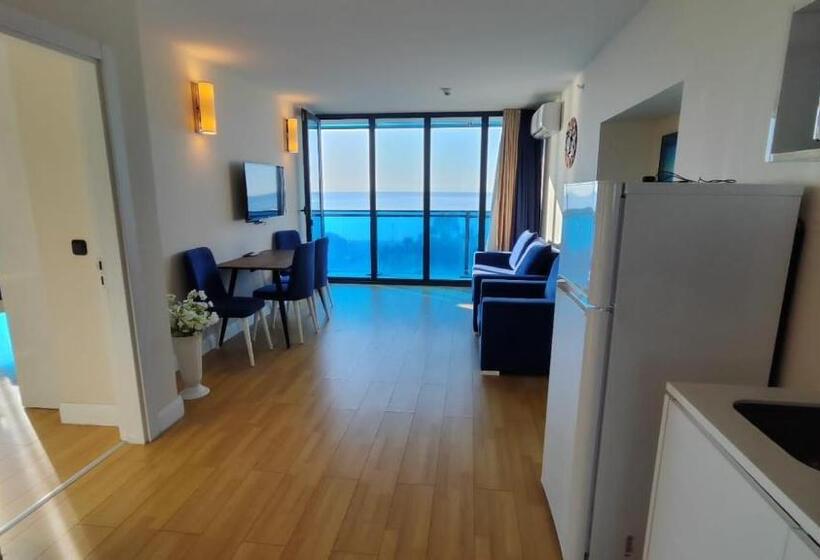 آپارتمان 3 خوابه با چشم‌انداز دریا, Panorama Beach