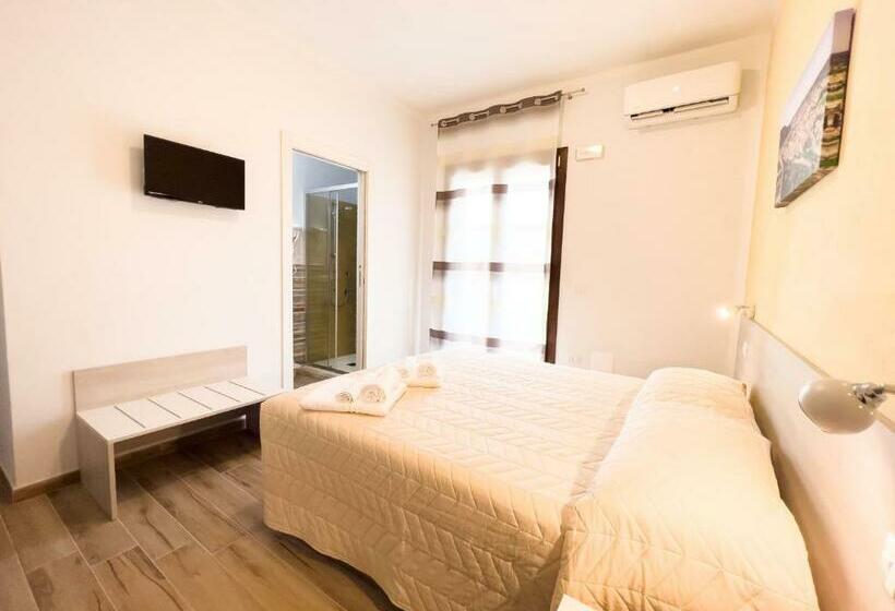 חדר סטנדרט עם מרפסת, B&b Babbu Meu