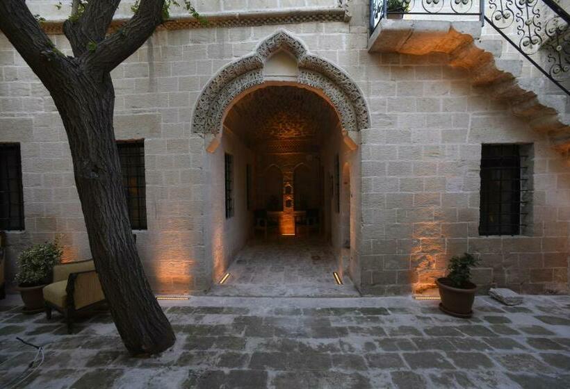 اتاق لوکس سه تخته, Legacy Mesopotamia