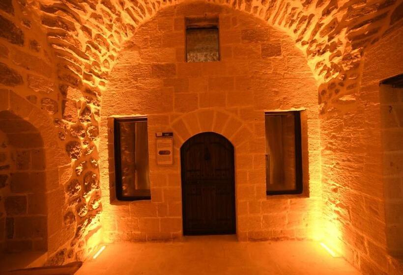 اتاق استاندارد سه نفره, Legacy Mesopotamia