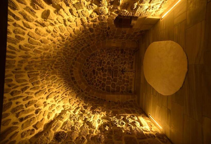 سوییت لوکس, Legacy Mesopotamia