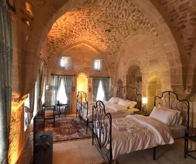 Deluxe Kolmen Hengen Huone, Legacy Mesopotamia