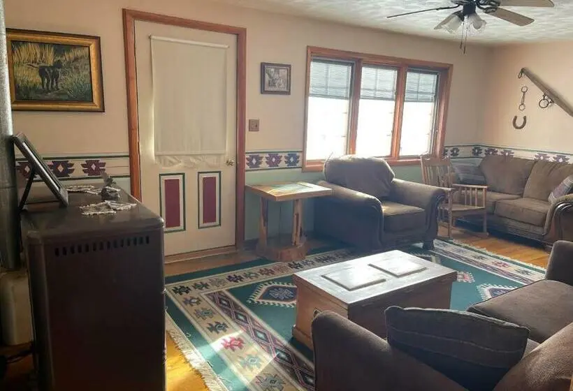 スタンダード4人部屋, Our Heritage Guest Ranch