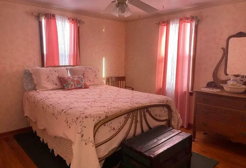 スタンダード4人部屋, Our Heritage Guest Ranch