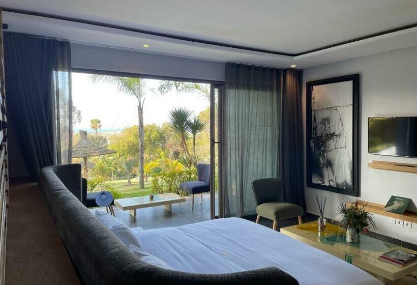 اتاق لوکس با تخت بزرگ, Kohinor Maison D Hôtes