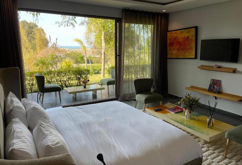 اتاق لوکس با تخت بزرگ, Kohinor Maison D Hôtes