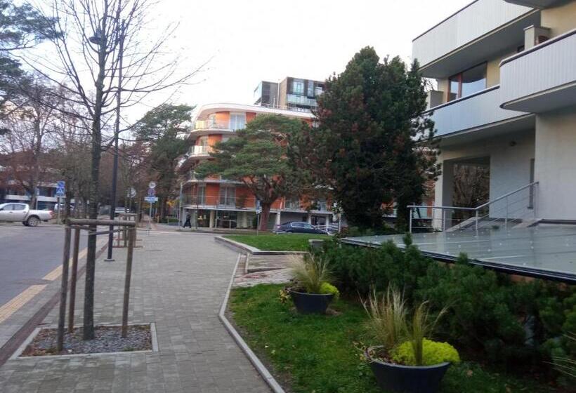 اتاق استاندارد با بالکن, Alka Apartaments