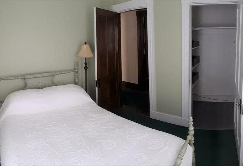 חדר סטנדרט חדר אמבטיה משותף, Terrapin Hostel