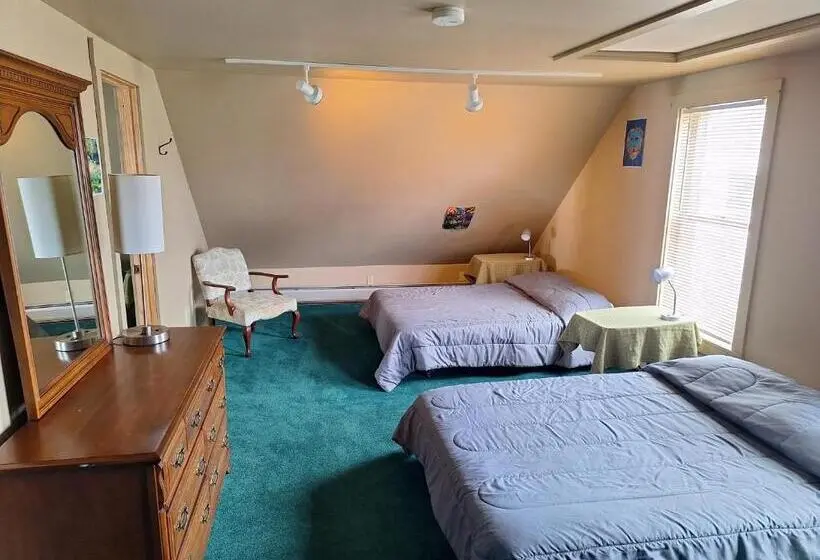 スイート, Terrapin Hostel