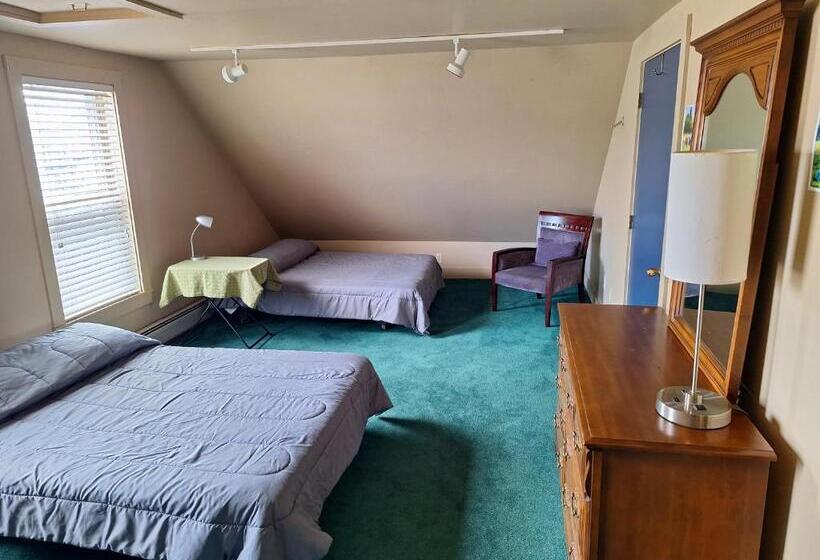 סוויטה, Terrapin Hostel