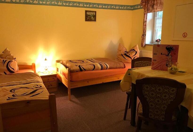 Bahçe Manzaralı Standart Oda, Doppelzimmer Vom Friesenhof Wieratal