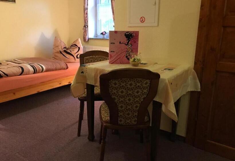 Bahçe Manzaralı Standart Oda, Doppelzimmer Vom Friesenhof Wieratal