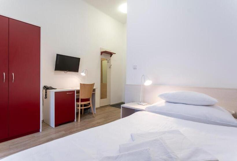 스탠다드 싱글 룸, Dagmar