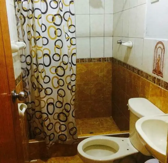 اتاق خانوادگی, Hostal Oro Verde Villa Rica