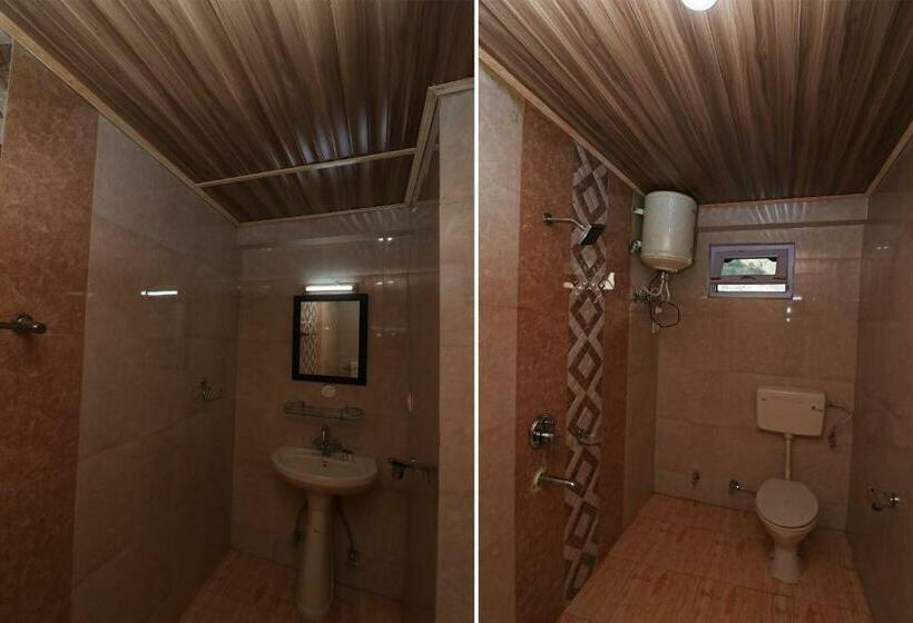 스탠다드 룸, Uttarayan