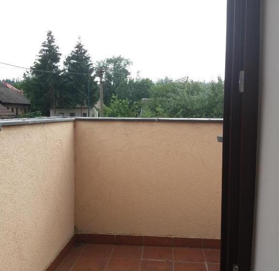 バルコニー付きジュニアスイート, Penzion Ve Staré škole