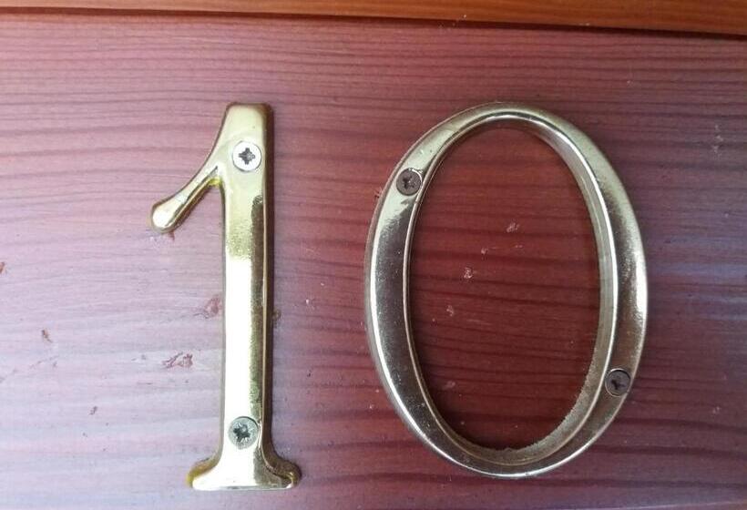 スイート, Penzion Ve Staré škole