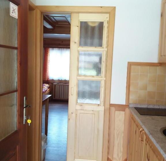 スイート, Penzion Ve Staré škole