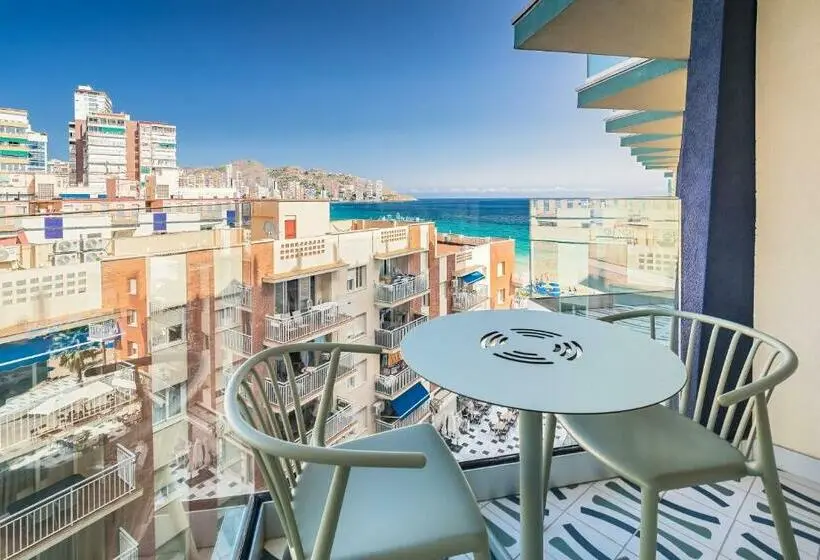 Superior-huone Sivuttainen Merinäkymä, Barceló Benidorm Beach - Adults Recommended