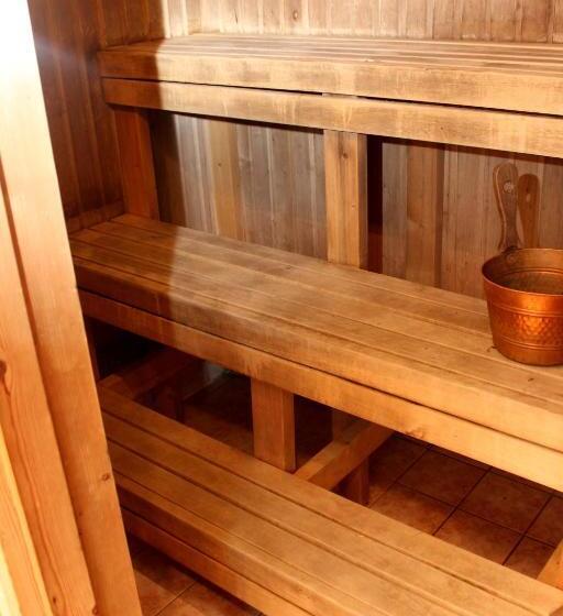 بانگلوی استاندارد 2 خوابه, Voore Guesthouse