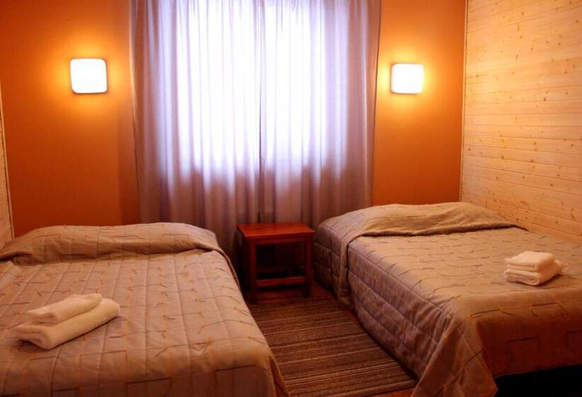 بانگلوی استاندارد 2 خوابه, Voore Guesthouse