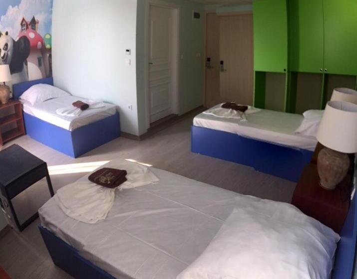 اتاق استاندارد سه نفره, Therma Camp And Pool In Therma Village Free Parking & Free Beach