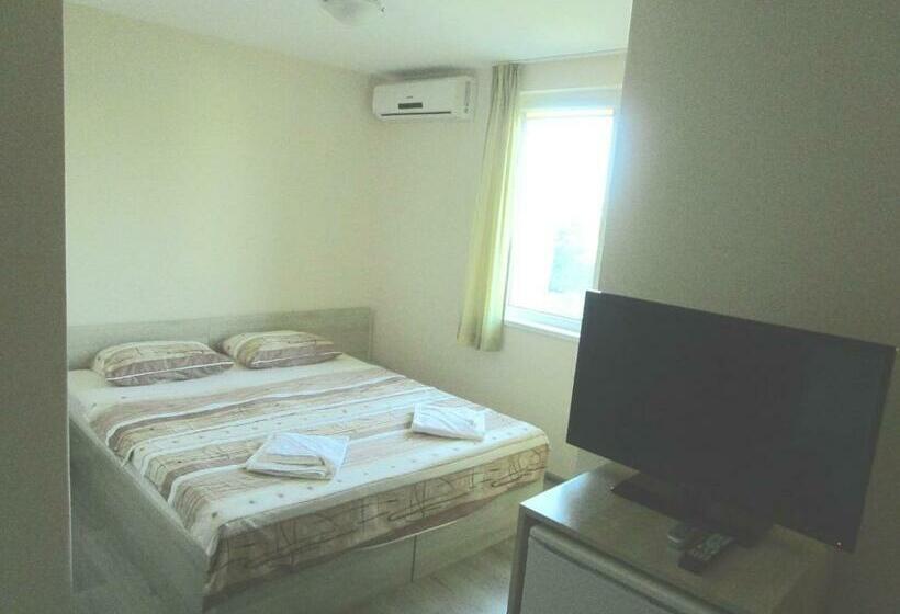 חדר סטנדרט, Guest House Kamburovi