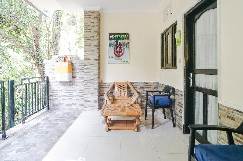 سرير فى غرفة مشتركه, Green View Widia