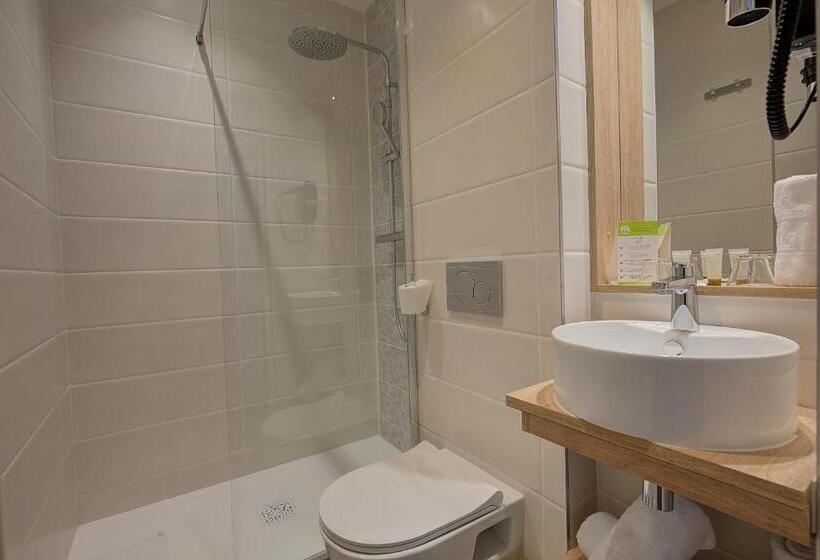 Номер Стандарт Трехместный, Brit Hotel Europ Bergerac