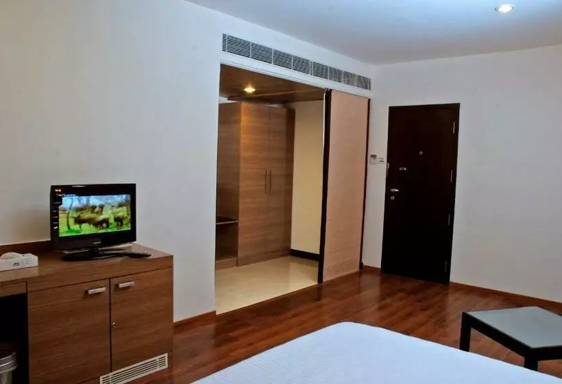 Executive-huone, Arpanaa