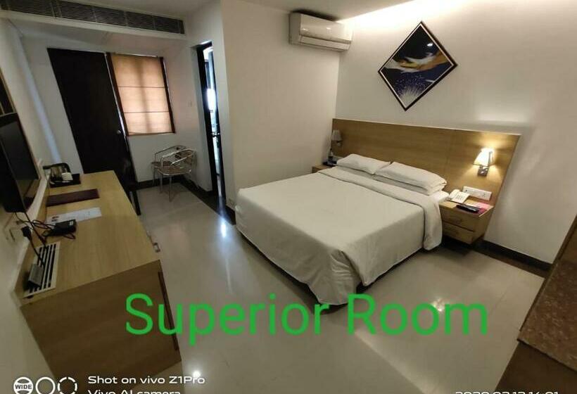 高级大房间, Arpanaa