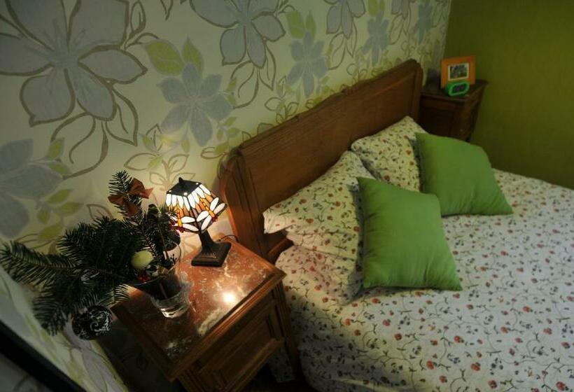 スタンダードトリプルルーム, Auberge De La Providence