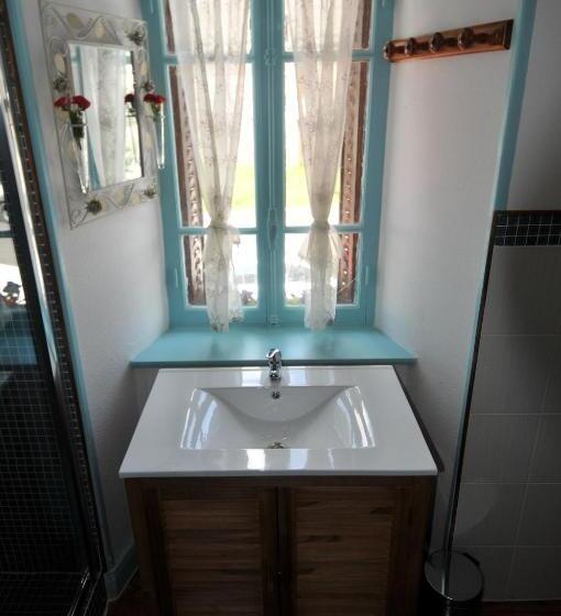 スーペリアの4人部屋, Auberge De La Providence