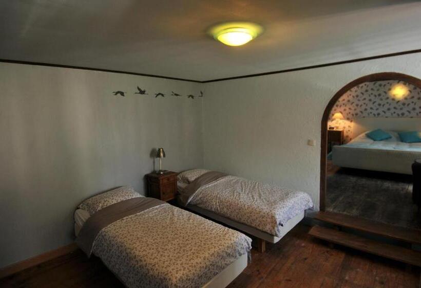 スーペリアの4人部屋, Auberge De La Providence