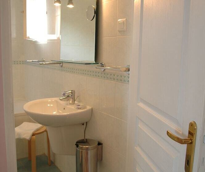 家庭套房, Cap Riviera Hotel & Restaurant Saint Aygulf